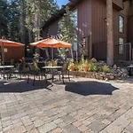 Ski Den - Steps To Mammoth Village!